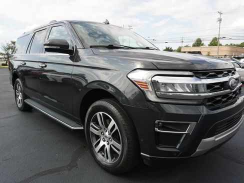Used 2023 Ford Expedition Max Limited RWD image 5
