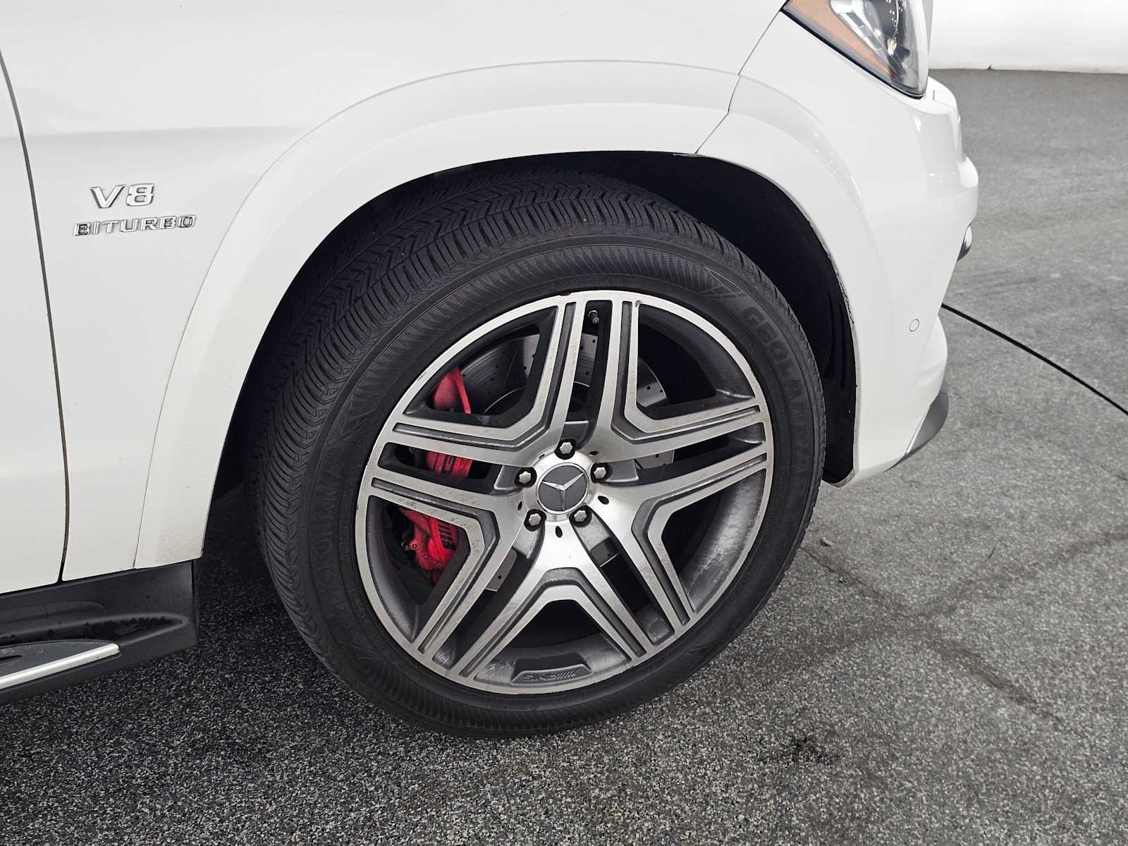 Used 2015 Mercedes-Benz GL 63 AMG 4MATIC image 9
