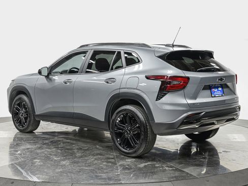 Used 2025 Chevrolet Trax ACTIV w/ Driver Confidence Package image 4