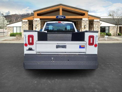 New 2023 Ford F250 XL w/ XL Chrome Package image 20