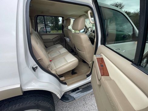 Used 2008 Ford Explorer Eddie Bauer image 13