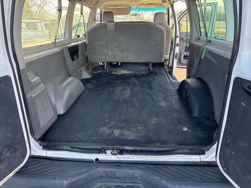 Used 2011 Ford E-150 and Econoline 150 Wagon w/ PWR Windows & Locks Group image 17