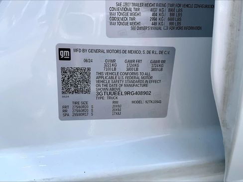 Used 2024 GMC Sierra 1500 AT4 w/ AT4 Premium Package AWD/4WD image 34