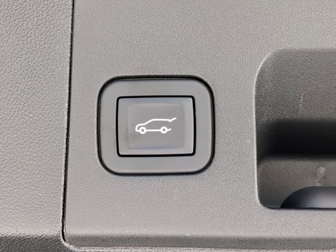 Used 2025 Cadillac XT5 Premium Luxury image 39