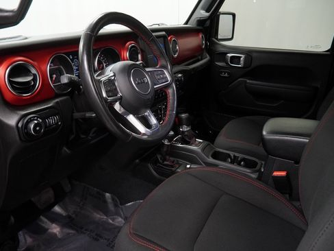 Certified 2022 Jeep Wrangler Unlimited Rubicon w/ Cold Weather Group image 17