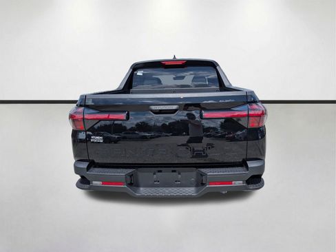 Used 2025 Hyundai Santa Cruz SE FWD image 5
