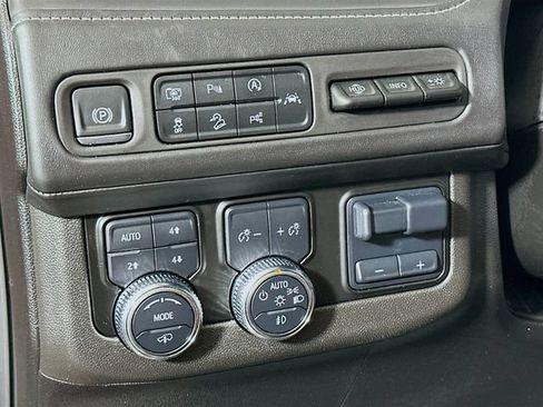 Certified 2024 GMC Yukon Denali Ultimate AWD/4WD image 13