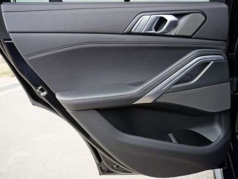 Used 2023 BMW X6 xDrive40i w/ Executive Package image 28