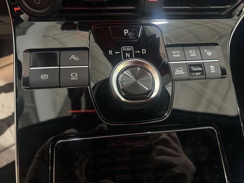 New 2025 Toyota bZ4X AWD image 9