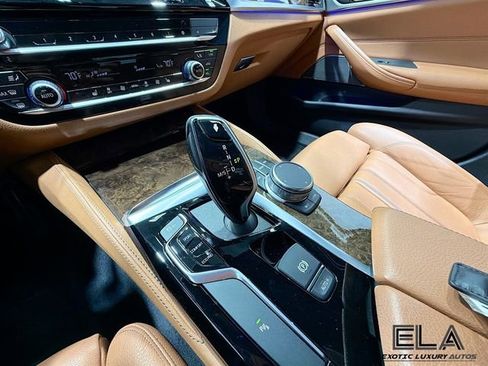 Used 2020 BMW 540i w/ M Sport Package image 18