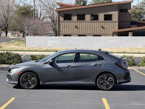 Used 2018 Honda Civic EX image 8