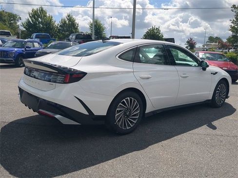 New 2025 Hyundai Sonata SEL image 5