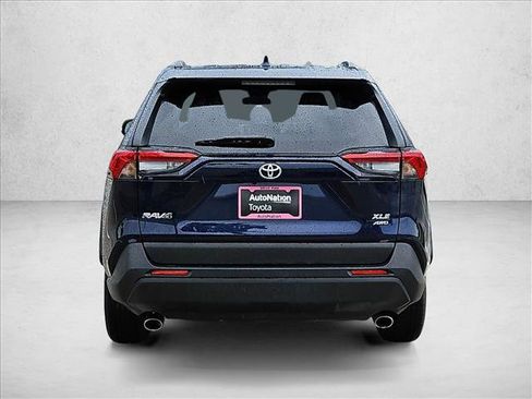 Used 2025 Toyota RAV4 XLE AWD/4WD image 7