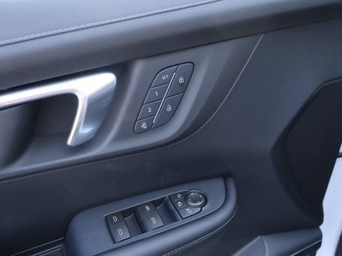 New 2026 Buick Enclave Preferred w/ Power Package AWD/4WD image 19