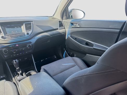 Used 2018 Hyundai Tucson SEL FWD image 21