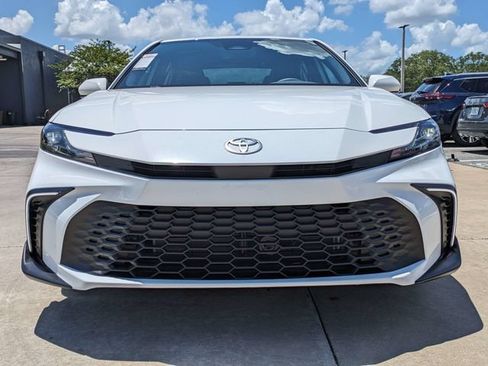 Used 2025 Toyota Camry SE w/ Multimedia Upgrade Package FWD image 3