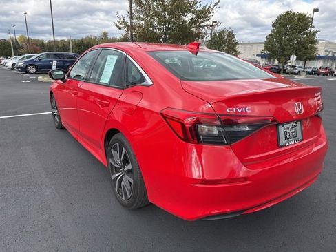 Certified 2023 Honda Civic EX image 5