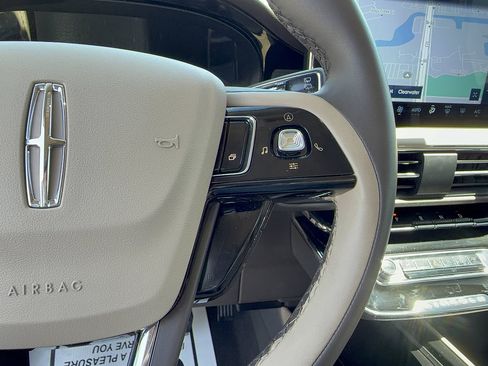 Used 2024 Lincoln Corsair FWD image 25