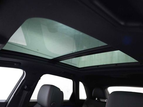 Certified 2025 Audi Q3 2.0T Premium Plus w/ Premium Plus Package image 19