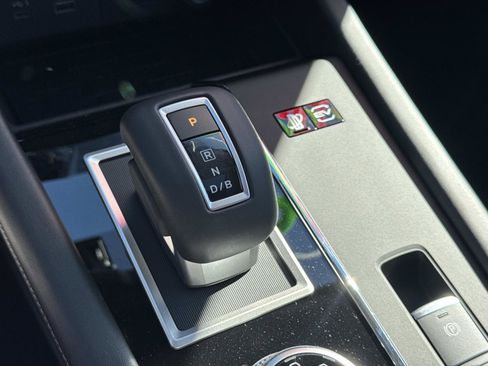 New 2025 Mitsubishi Outlander 4WD Plug-In Hybrid image 28