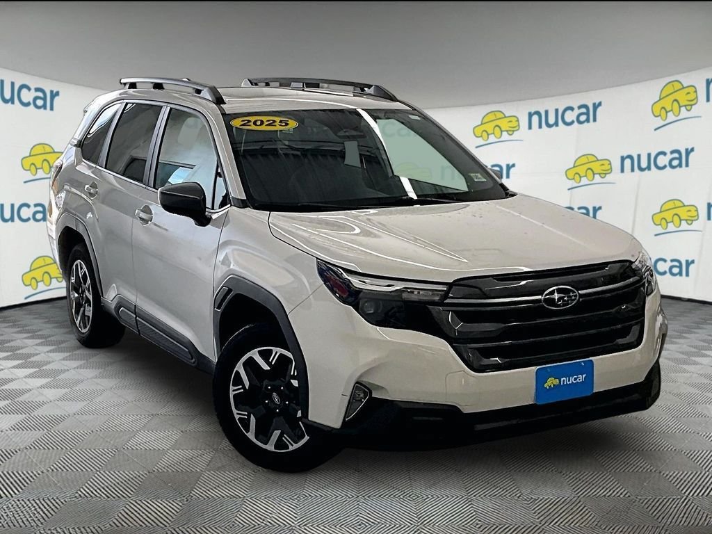 Used 2025 Subaru Forester Premium AWD/4WD image 1