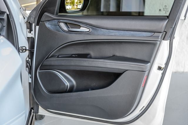 Used 2019 Alfa Romeo Stelvio AWD w/ Nero Edizione image 50