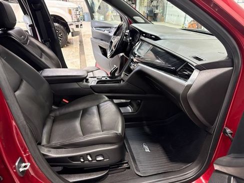Used 2020 Cadillac XT6 Premium Luxury AWD/4WD image 17