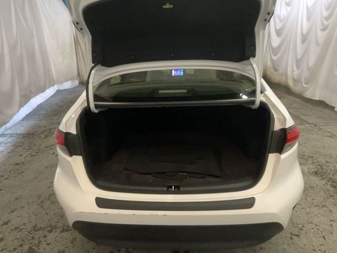 Used 2023 Toyota Corolla LE w/ Carpet Mat Package (TMS) FWD image 17