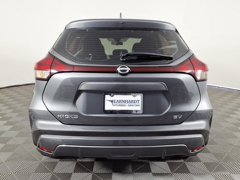 Used 2022 Nissan Kicks SV FWD image 5