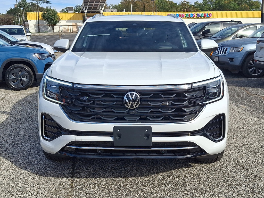 New 2026 Volkswagen Atlas Cross Sport SEL Premium R-Line AWD/4WD image 2