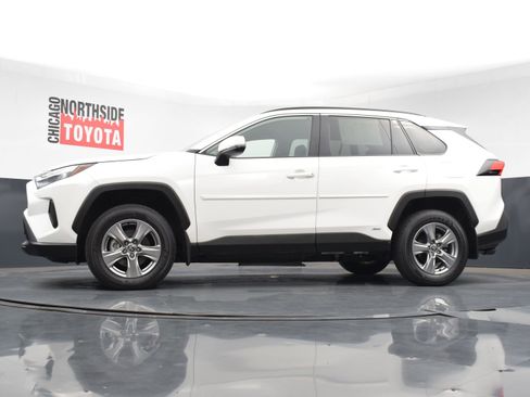Used 2025 Toyota RAV4 XLE image 25