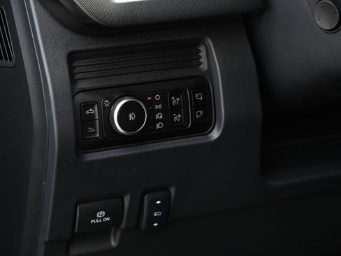 Used 2026 Ford F250 Platinum image 33