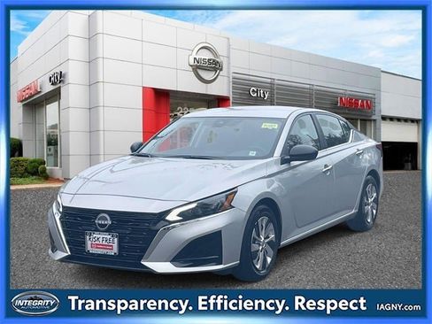 Certified 2025 Nissan Altima 2.5 S image 4