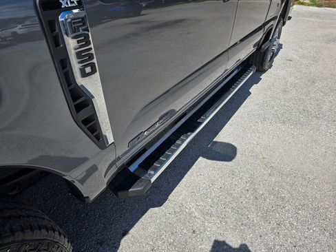 Used 2024 Ford F350 XLT w/ FX4 Off-Road Package AWD/4WD image 11