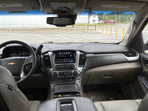 Used 2016 Chevrolet Suburban LTZ AWD/4WD image 40