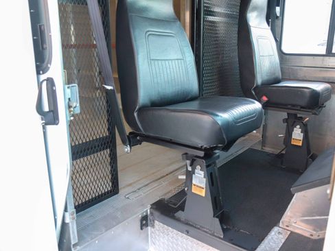 Used 2016 Ford E-350 and Econoline 350 Super Duty w/ A/C Prep Package image 15