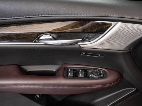 Used 2022 Cadillac XT6 Premium Luxury w/ LPO, Floor Liner Package AWD/4WD image 26