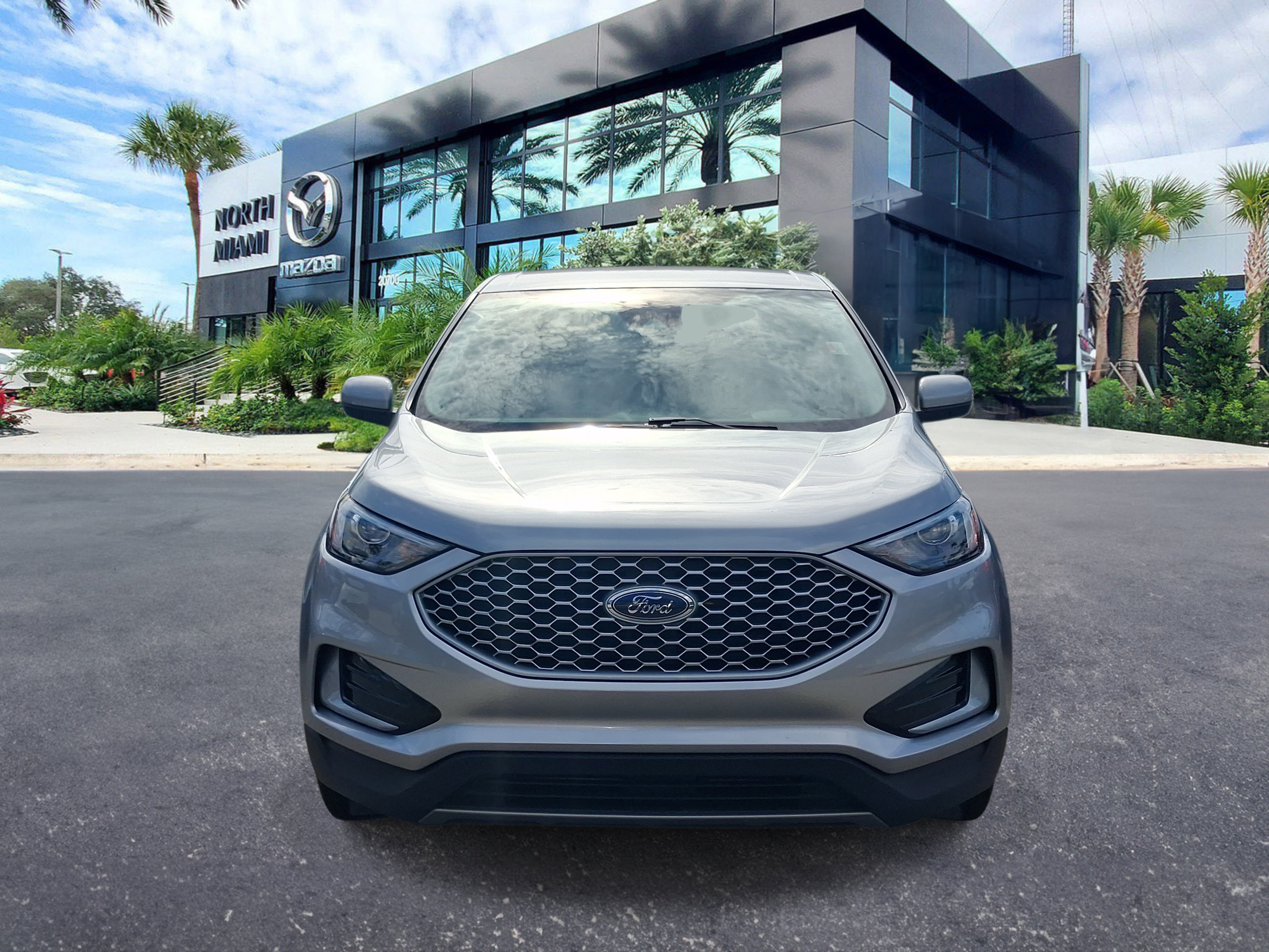 Used 2024 Ford Edge SEL AWD/4WD image 2