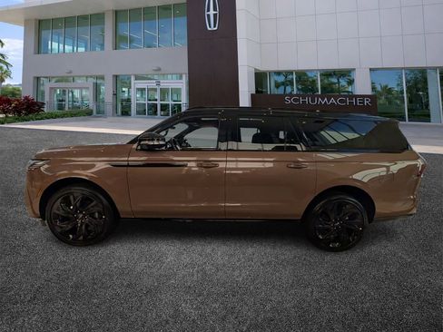 New 2026 Lincoln Navigator L Black Label AWD/4WD image 4