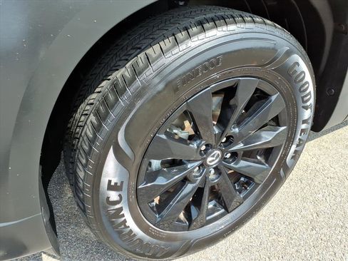 Used 2025 MAZDA CX-50 AWD 2.5 S w/ Preferred Package image 17