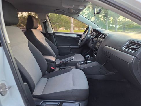 Used 2018 Volkswagen Jetta S FWD image 13