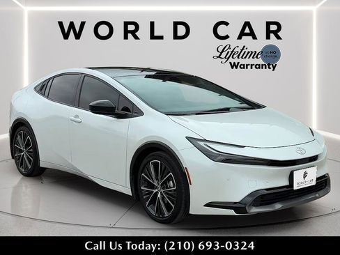 Used 2024 Toyota Prius Limited w/ Limited Premium Package FWD image 1