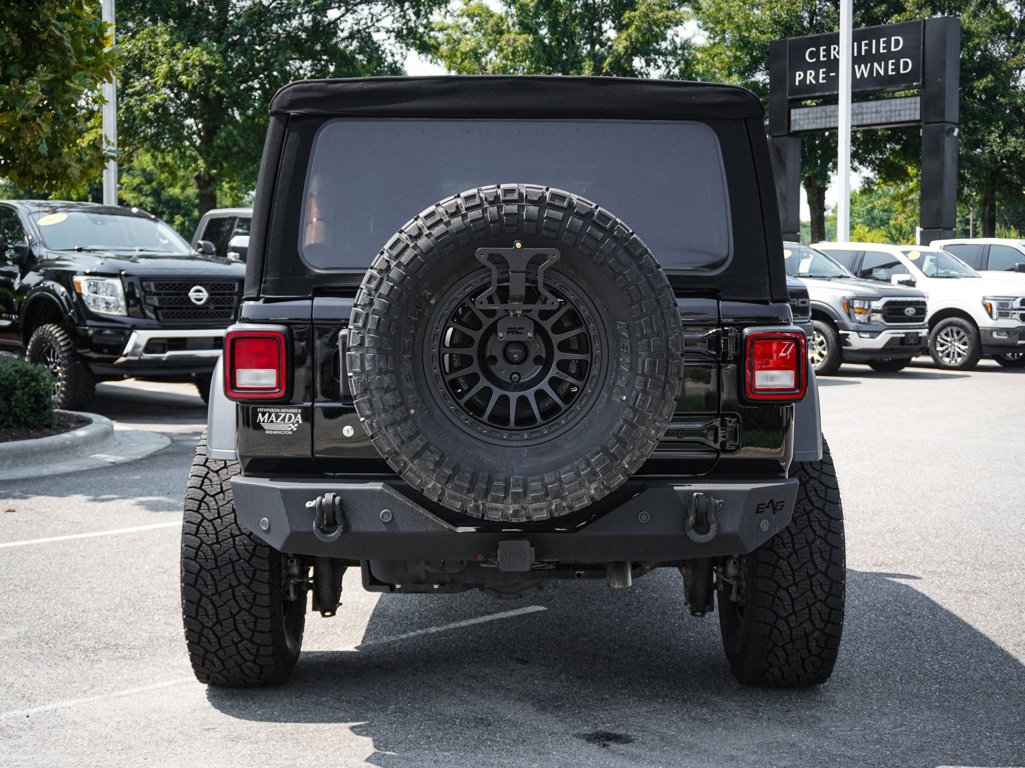 Used 2021 Jeep Wrangler Unlimited Sport AWD/4WD image 11