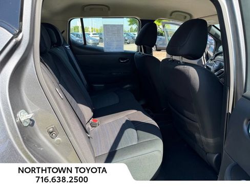 Used 2024 Nissan Leaf S FWD image 17