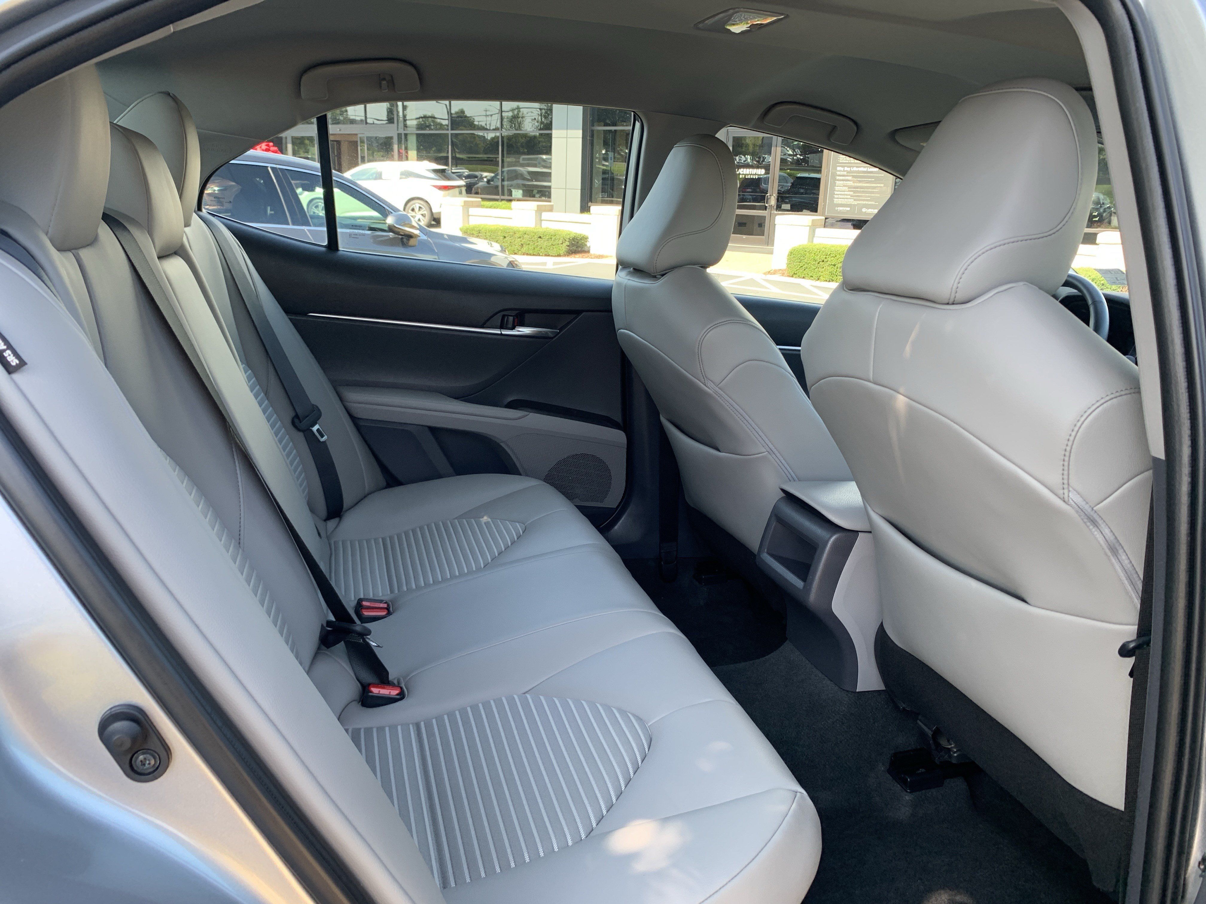 Used 2023 Toyota Camry SE FWD image 33