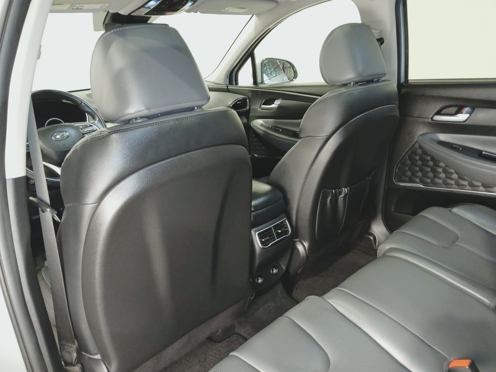 Used 2023 Hyundai Santa Fe SEL w/ Premium Package AWD/4WD image 16