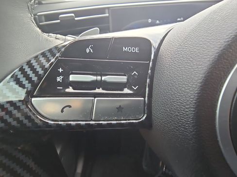 Used 2024 Hyundai Tucson Limited image 17