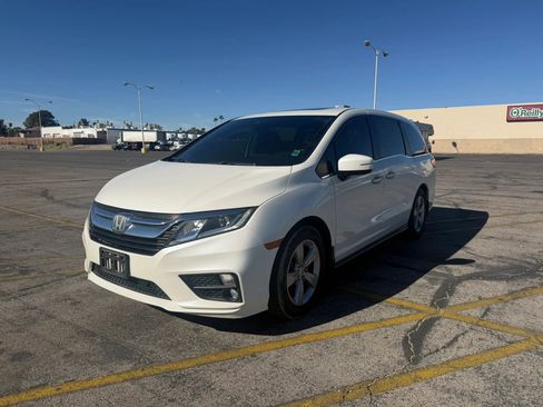 Used 2018 Honda Odyssey EX-L image 2