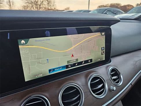 Used 2022 Mercedes-Benz E 350 Sedan image 34