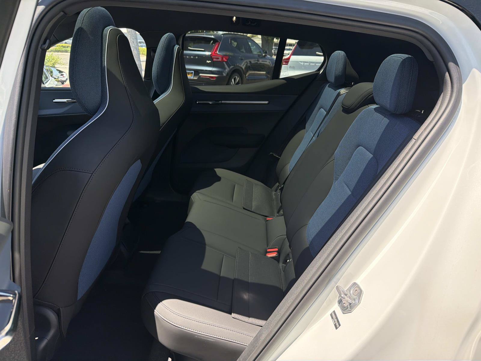 New 2026 Volvo EX30 Ultra w/ Protection Package Premier AWD/4WD image 17